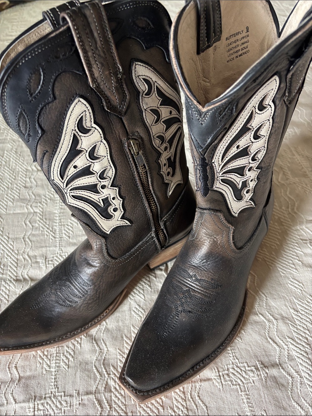 FREEBIRD BUTTERFLY WESTERN BOOT SZ 9, fits 8.5 ~ BRAND NEW!!! BLACK/MULTI/IVORY